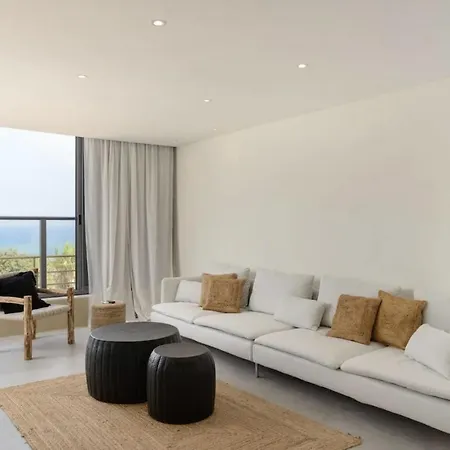 Stylish & Spacious 3 Bedroom Apartment By The Sea Netanya Exterior photo